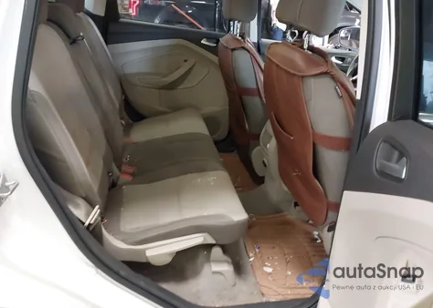 2016 Ford Escape Se z USA, uszkodzony, nr VIN 1FMCU9GX8GUC82847